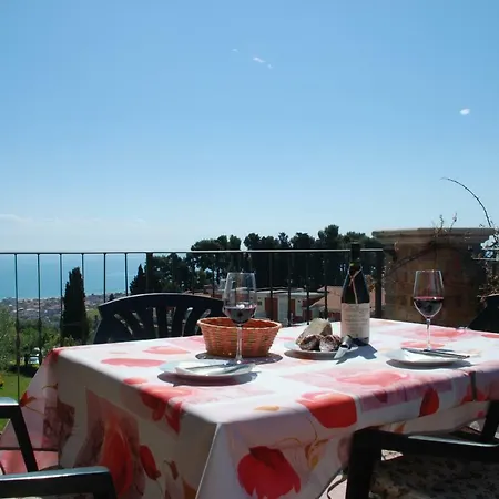 Latteletto Apartment *